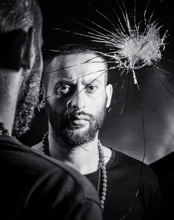 وزيرة الثقافة الاسرائيلية تغادر حفل توزيع جوائز بسبب محمود درويش صورة رقم 3 وزيرة الثقافة الاسرائيلية تغادر حفل توزيع جوائز بسبب محمود درويش صورة رقم 3