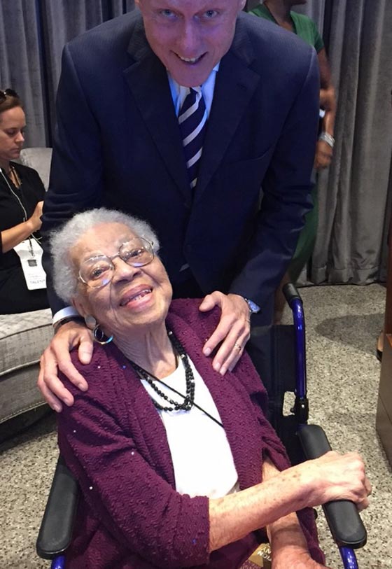  iموقف محرج يواجه اوباما وزوجته: (جرس الحرية) لم يرن طويلا! صورة رقم 1