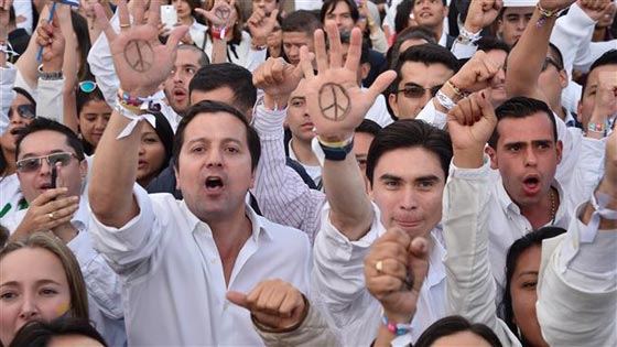 قلم من رصاصة ينهي حربا دامت 50 عاما وحصدت ارواح ربع مليون صورة رقم 3 قلم من رصاصة ينهي حربا دامت 50 عاما وحصدت ارواح ربع مليون صورة رقم 3