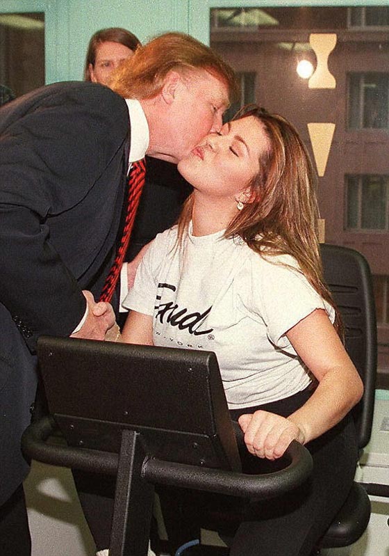 ترامب لا يحترم النساء ووصف ملكة جمال الكون بـ خنزيرة! صورة رقم 10 ترامب لا يحترم النساء ووصف ملكة جمال الكون بـ خنزيرة! صورة رقم 10