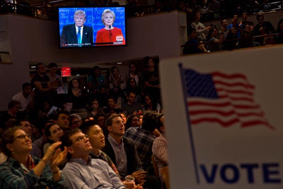 مناظرة اولى نارية بين كلينتون وترامب واتهامات متبادلة بين الطرفين صورة رقم 4