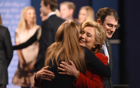 مناظرة اولى نارية بين كلينتون وترامب واتهامات متبادلة بين الطرفين صورة رقم 11