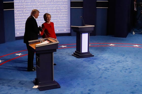 مناظرة اولى نارية بين كلينتون وترامب واتهامات متبادلة بين الطرفين صورة رقم 18