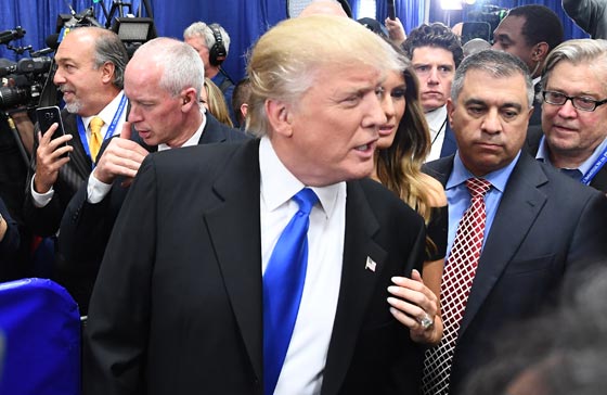 مناظرة اولى نارية بين كلينتون وترامب واتهامات متبادلة بين الطرفين صورة رقم 21