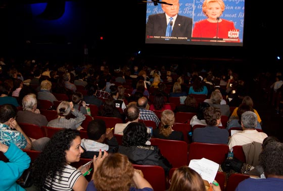 مناظرة اولى نارية بين كلينتون وترامب واتهامات متبادلة بين الطرفين صورة رقم 22