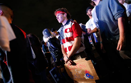 مناظرة اولى نارية بين كلينتون وترامب واتهامات متبادلة بين الطرفين صورة رقم 25