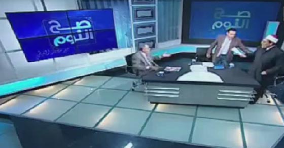 فيديو صادم: تضارب بالأحذية بين مفتي أستراليا والمحامي نبيه الوحش! صورة رقم 1 فيديو صادم: تضارب بالأحذية بين مفتي أستراليا والمحامي نبيه الوحش! صورة رقم 1