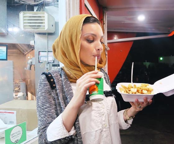 مجلة بلاي بوي الاباحية تجري مقابلة غير تقليدية مع محجبة! صورة رقم 11