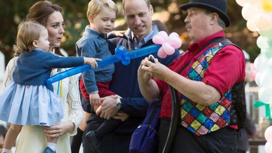 ما هي اول كلمة نطقت بها الاميرة الصغيرة تشارلوت؟ شاهد الفيديو صورة رقم 1