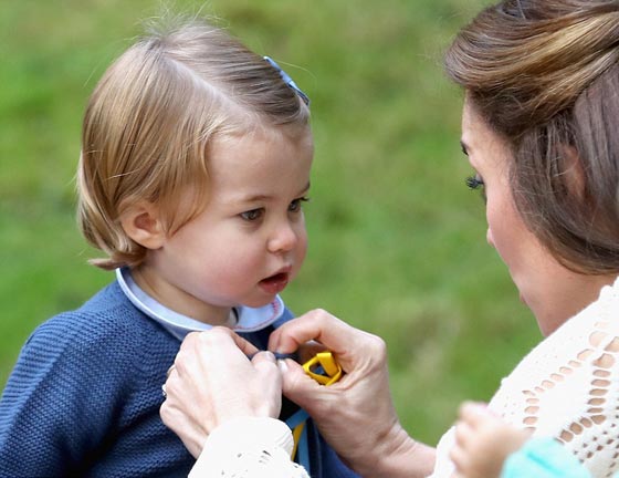 ما هي اول كلمة نطقت بها الاميرة الصغيرة تشارلوت؟ شاهد الفيديو صورة رقم 3