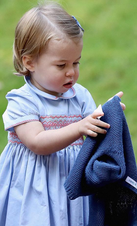 ما هي اول كلمة نطقت بها الاميرة الصغيرة تشارلوت؟ شاهد الفيديو صورة رقم 13