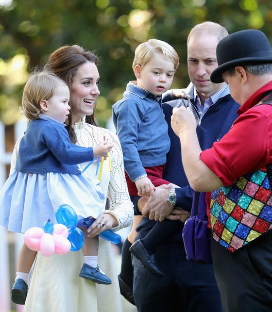 ما هي اول كلمة نطقت بها الاميرة الصغيرة تشارلوت؟ شاهد الفيديو صورة رقم 22