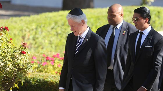  60 زعيما يشاركون في جنازة بيرس ابرزهم اوباما ومحمود عباس صورة رقم 13