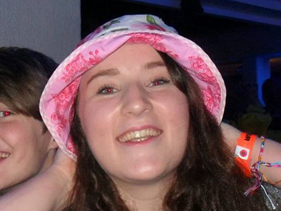 معجزة.. فتاة تستعيد وعيها قبل لحظات من فصل اجهزة الانعاش عنها صورة رقم 11