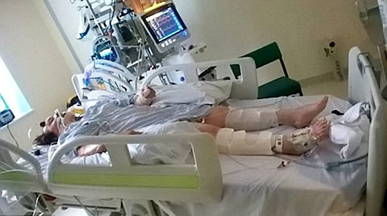 معجزة.. فتاة تستعيد وعيها قبل لحظات من فصل اجهزة الانعاش عنها صورة رقم 1