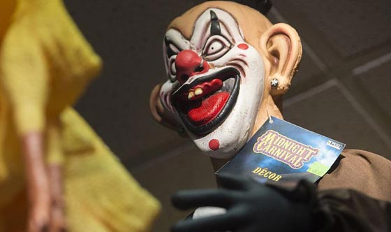  الشرطة البريطانية تحذر من مهرجين خطرين قد يهاجمونك بالسكاكين صورة رقم 1