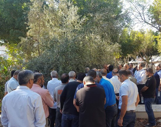 العرب في الداخل الفلسطيني يحيون ذكرى شهداء هبّة القدس والاقصى صورة رقم 5