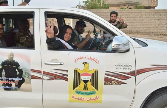  ام هنادي تنتقم لزوجيها ووالدها واشقائها بقطع رؤوس عناصر داعش صورة رقم 4