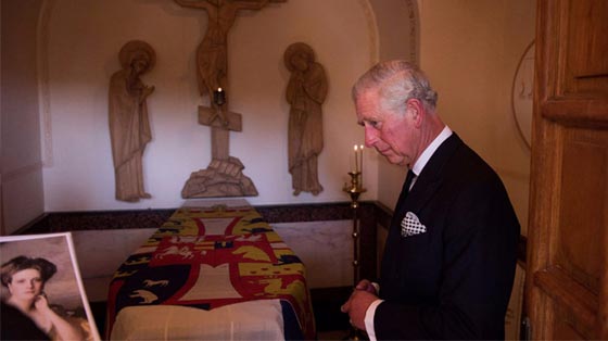 من هي اليس التي زار الامير تشارلز قبرها سرا بعد جنازة بيرس؟ صورة رقم 1 من هي اليس التي زار الامير تشارلز قبرها سرا بعد جنازة بيرس؟ صورة رقم 1