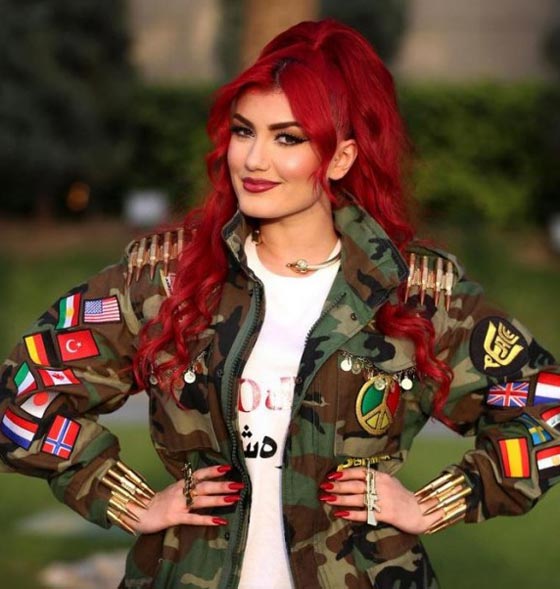 شاكيرا الكردية من شواطئ كاليفورنيا الدافئة الى ساحة القتال ضد داعش صورة رقم 3