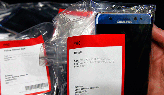 اخلاء طائرة في مطار امريكي بعد تصاعد دخان من هاتف سامسونغ  صورة رقم 1