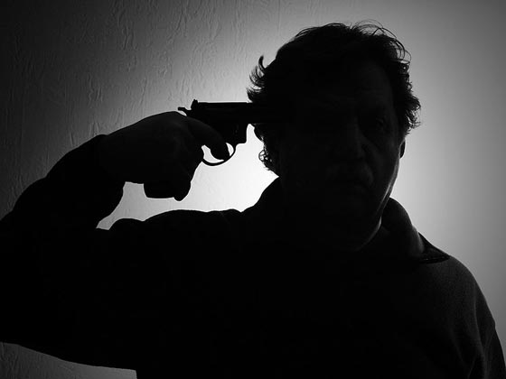   أمريكي يقتل طفليه (6 و 8 سنوات) بالرصاص ثم ينتحر صورة رقم 4