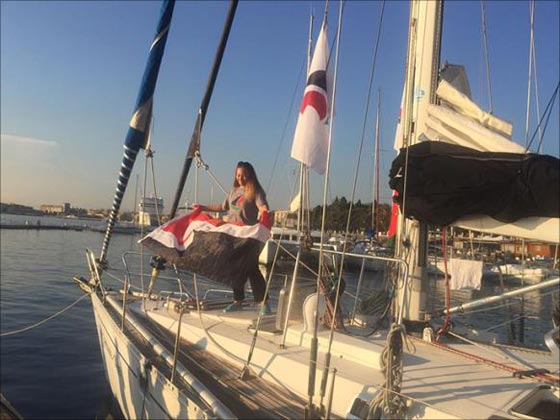  البحرية الإسرائيلية تمنع سفينة كسر الحصار (زيتونة) من الوصول لغزة صورة رقم 7