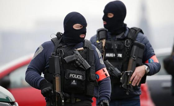  اعتقال اكبر زعماء المافيا الايطالية بعد سنوات من فراره من مستشفى صورة رقم 2