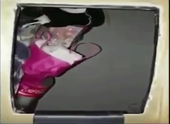 استسلام زعيم مافيا اختبأ خلف خزانة مدة خمس سنوات.. فيديو صورة رقم 12