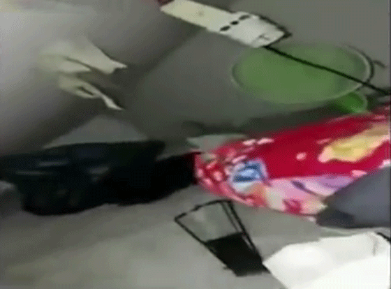 استسلام زعيم مافيا اختبأ خلف خزانة مدة خمس سنوات.. فيديو صورة رقم 14