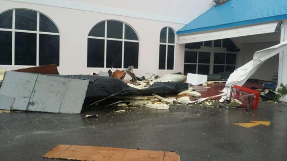 بعد ان حصد ارواح المئات.. الاعصار ماثيو يوشك على اجتياح فلوريدا صورة رقم 16