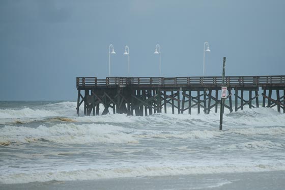 بعد ان حصد ارواح المئات.. الاعصار ماثيو يوشك على اجتياح فلوريدا صورة رقم 3