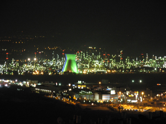 انفجار في معامل تكرير البترول بخليج حيفا يتسبب بحريق هائل.. فيديو صورة رقم 5