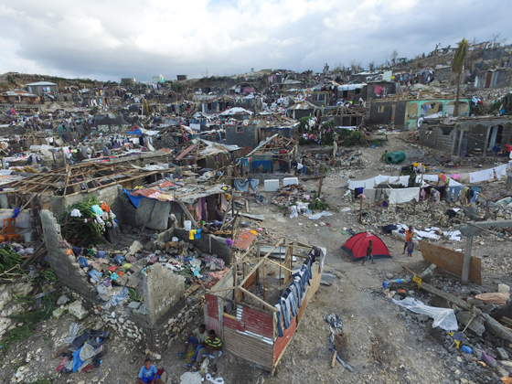 ارتفاع حصيلة ضحايا اعصار ماثيو الى 850 واجلاء الالاف من فلوريدا صورة رقم 8