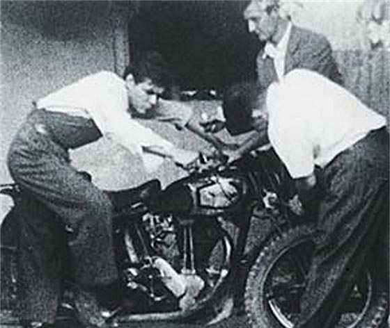 رحلة على دراجته النارية المولع بها جعلت جيفارا اكبر ثائر في التاريخ صورة رقم 4