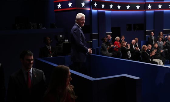 اسوأ مناظرة.. كلينتون: التسجيل يعكس حقيقتك! ترامب: مكانك في السجن صورة رقم 7 اسوأ مناظرة.. كلينتون: التسجيل يعكس حقيقتك! ترامب: مكانك في السجن صورة رقم 7