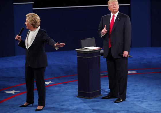 اسوأ مناظرة.. كلينتون: التسجيل يعكس حقيقتك! ترامب: مكانك في السجن صورة رقم 3 اسوأ مناظرة.. كلينتون: التسجيل يعكس حقيقتك! ترامب: مكانك في السجن صورة رقم 3