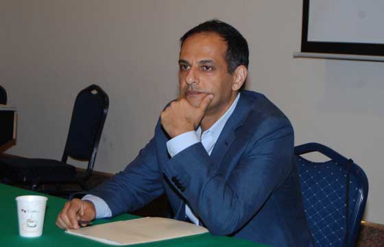 مسلم امريكي يرد بتغريدة على حديث ترامب ويصبح نجما! صورة رقم 5 مسلم امريكي يرد بتغريدة على حديث ترامب ويصبح نجما! صورة رقم 5