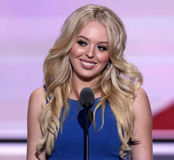 شاهد بالفيديو.. حتى ابنة ترامب تتهرب وتتجنب قبلاته لها! صورة رقم 5 شاهد بالفيديو.. حتى ابنة ترامب تتهرب وتتجنب قبلاته لها! صورة رقم 5