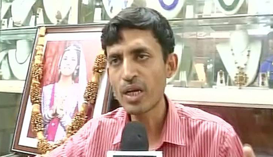 وفاة طفلة هندية اجبرها والداها على الصوم 64 يوما صورة رقم 2 وفاة طفلة هندية اجبرها والداها على الصوم 64 يوما صورة رقم 2