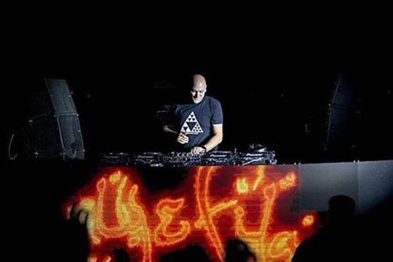 فضيحة: فيديو حفل الكرنك الراقص (بول بارتي) يصدم المصريين صورة رقم 1