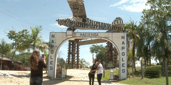 صور أخطر تاجر مخدرات: بردت طفلته فحرق مليوني دولار لتدفئتها! صورة رقم 8 صور أخطر تاجر مخدرات: بردت طفلته فحرق مليوني دولار لتدفئتها! صورة رقم 8