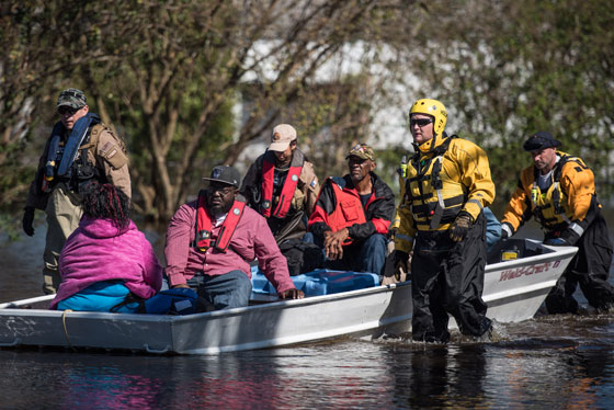  ماثيو يواصل حصد الارواح وحصيلة القتلى في نورث كارولاينا 22  صورة رقم 3