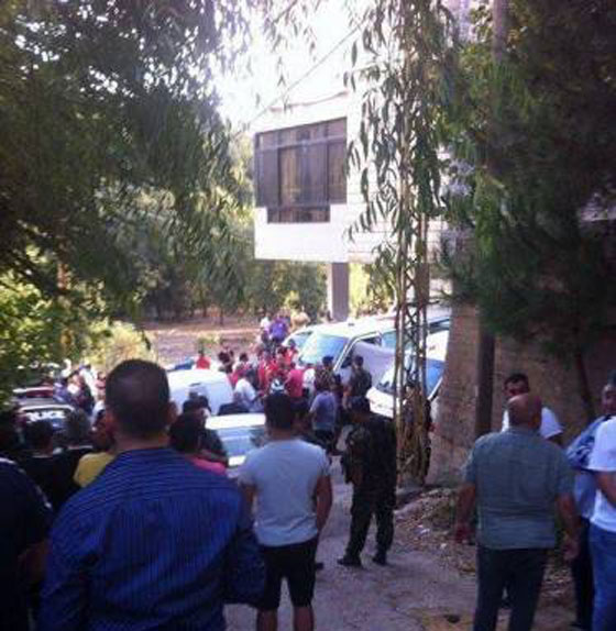 جريمة بشعة وصور مروعة.. لبناني يقتل عائلة بأكملها بسبب الكلاب صورة رقم 15