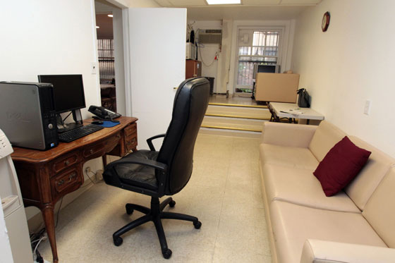 صحيفة امريكية: صدام حسين بنى سجنا اشبه بالجحيم تحت الارض في منهاتن صورة رقم 10