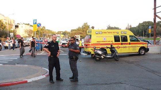 شاهد لحظة انفجار سيارة وسط تل ابيب ومقتل سائقها صورة رقم 4 شاهد لحظة انفجار سيارة وسط تل ابيب ومقتل سائقها صورة رقم 4