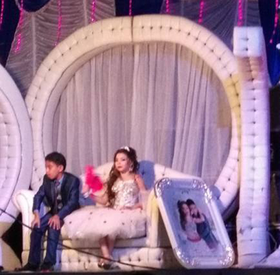 صور وفيديو خطوبة طفلين مصريين: نحب بعضنا والشبكة بـ 20 ألف جنيه! صورة رقم 4