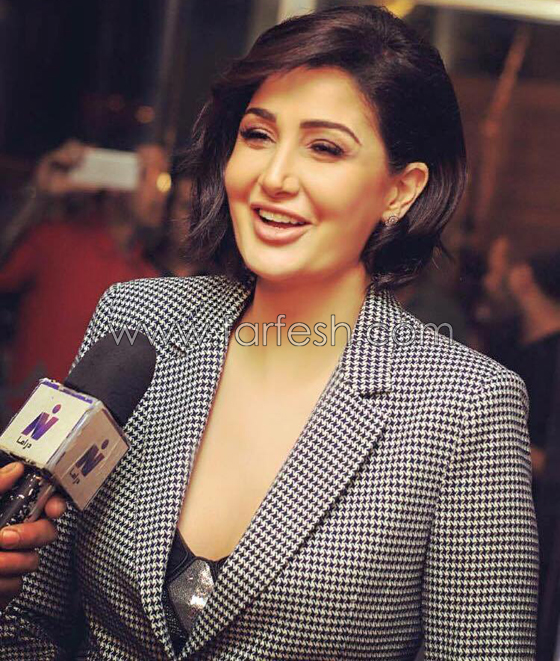 فيديو حاكم دبي يصادف الفنانة غادة عبد الرازق في مطعم ويبادرها بالمزاح صورة رقم 13