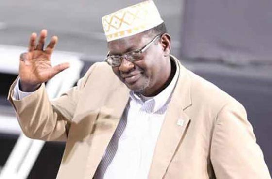 مالك أوباما، الاخ غير الشقيق للرئيس اوباما، يدعم ترامب في الانتخابات! صورة رقم 8 مالك أوباما، الاخ غير الشقيق للرئيس اوباما، يدعم ترامب في الانتخابات! صورة رقم 8