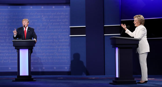 مناظرة نارية: ترامب ضد الاسلام وكلينتون مع زواج المثليين والاجهاض صورة رقم 4